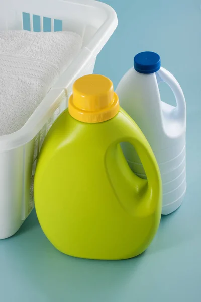 Laundry detergent and bleach bottles — Stock Photo, Image