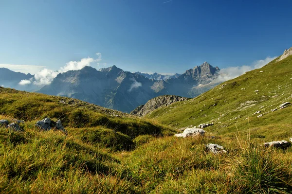 Bergpanorama in den Hintersteiner Alpen 