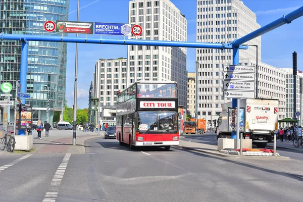 Berlín República Federal Alemania Abril 2018 Excursión Autobús Dos Pisos — Foto de Stock