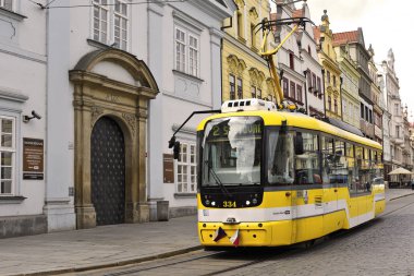 Pilsen, Çek Cumhuriyeti 1 Mayıs 2018: tramvay şehrin sokaklarında.