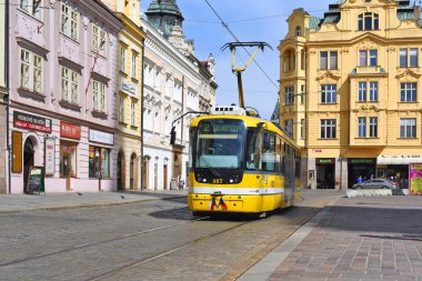 Pilsen, Çek Cumhuriyeti 1 Mayıs 2018: tramvay şehrin sokaklarında.