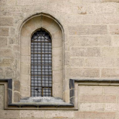 Eski bir binanın pencere. 