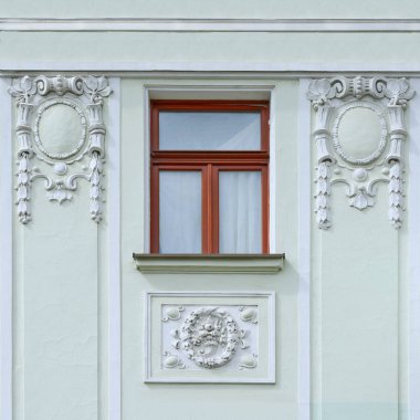 Eski bir binanın pencere. 