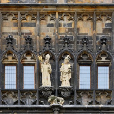 Eski bir binanın pencere. 