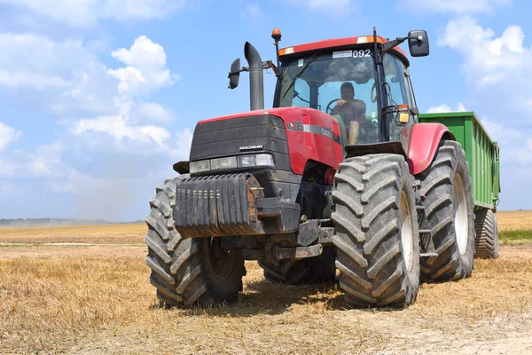 Kalush Ucraina Iulie 2018 Tractor Modern Remorcă Pentru Recoltarea Cerealelor — Fotografie, imagine de stoc
