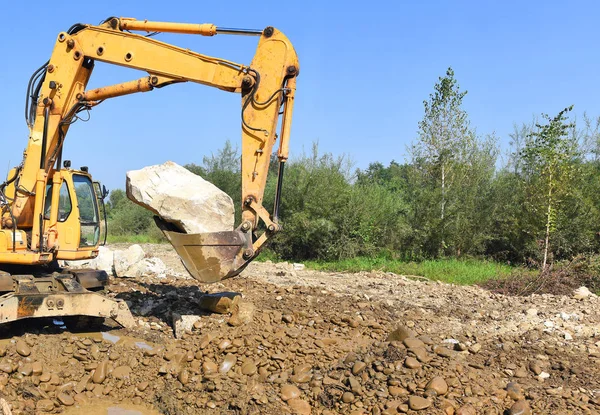 Escavatore Che Lavora Sul Cantiere — Foto Stock