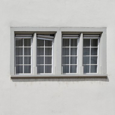 Eski bir binanın pencere. 