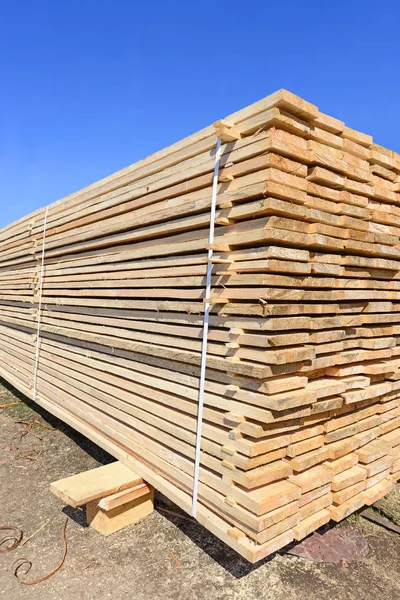 Una Tabla Cantos Pilas Paisaje Industrial — Foto de Stock