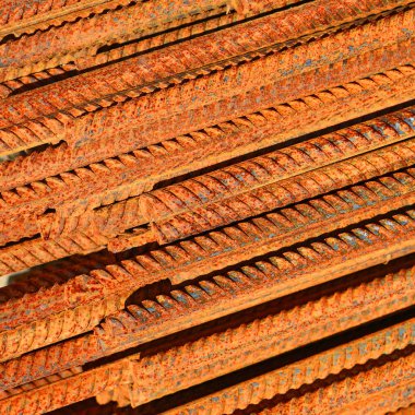 Tırtıklı parmaklıklar yakın çekimde