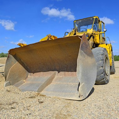 İnşaat alanında çalışma buldozer 