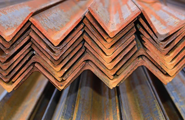 Açı çelik endüstriyel bir peyzaj