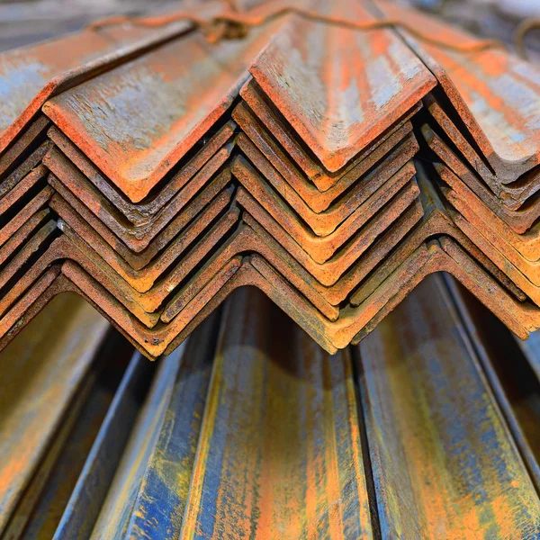 Açı çelik endüstriyel bir peyzaj