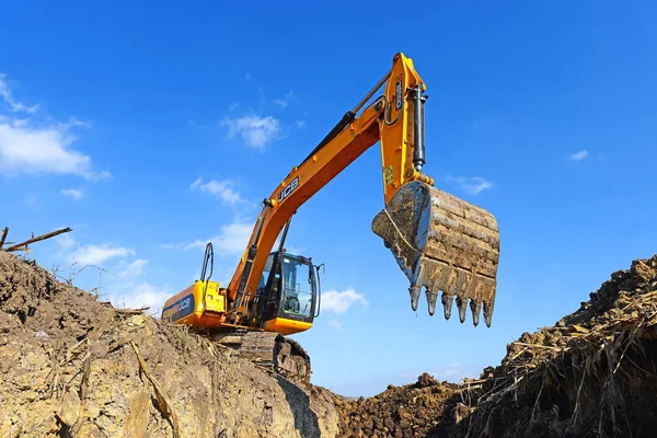 Bagger Auf Einer Baustelle — Stockfoto