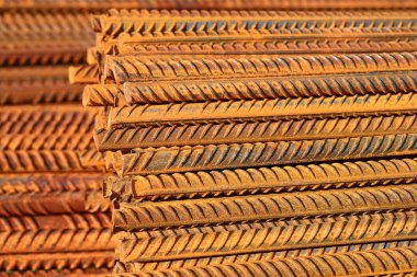 Tırtıklı parmaklıklar yakın çekimde