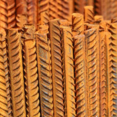 Tırtıklı parmaklıklar yakın çekimde