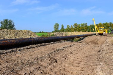 pipelayer machine at work 