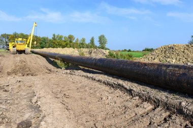 pipelayer machine at work 
