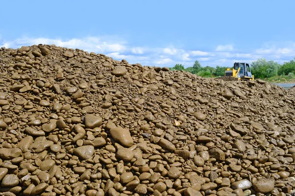 Bulldozer Performs Works Tideway Mountain Small River — 图库照片