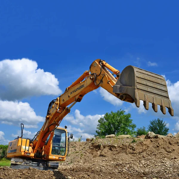 Kalush Ukraine July Loading Boulders Car Body Construction Protective Dam — Fotografia de Stock