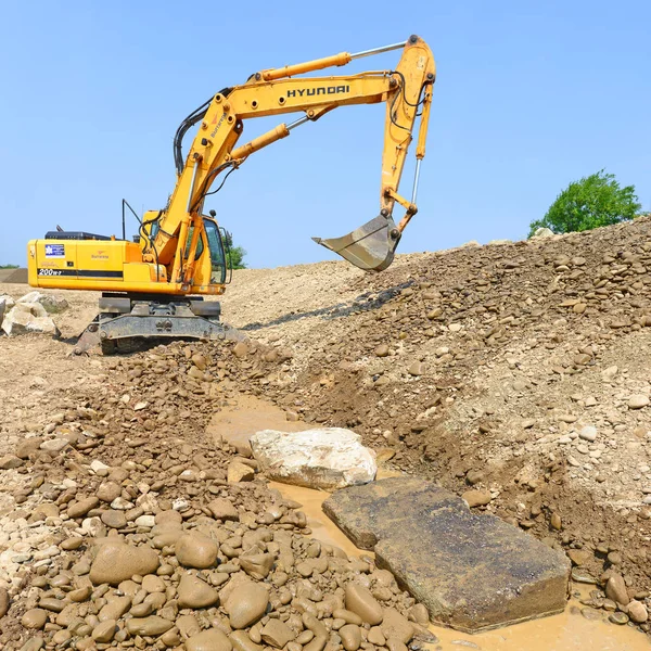 Excavator Working Quarry — Fotografia de Stock