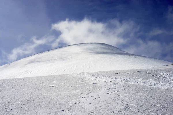 Invierno Una Ladera Paisaje Montaña — Foto de Stock