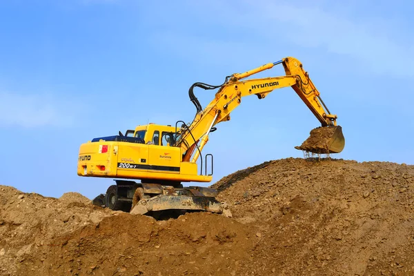 Excavator Working Field — Foto Stock