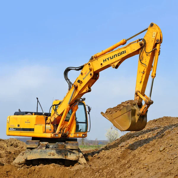 Excavator Working Field — Stockfoto