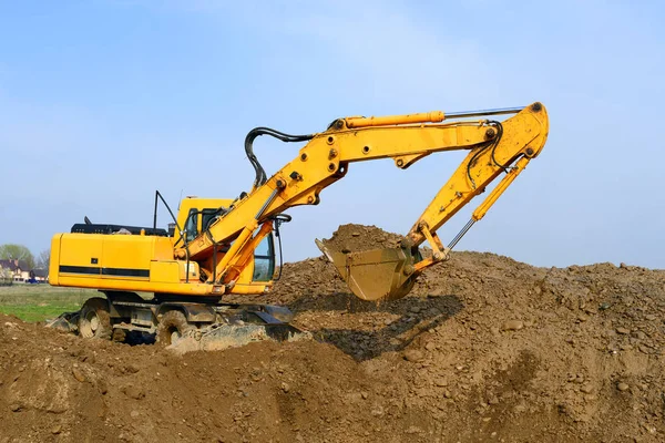 Excavator Working Field — Stockfoto