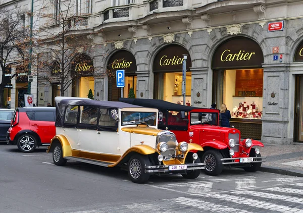 Prague République Tchèque Novembre 2016 Voiture Touristique Rétro Dans Les — Photo