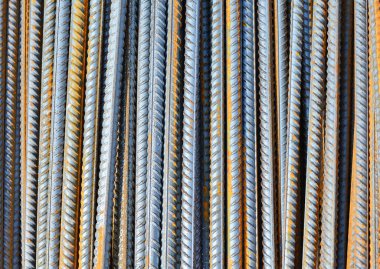 Metal. Endüstriyel bir manzara içinde çelik takviye