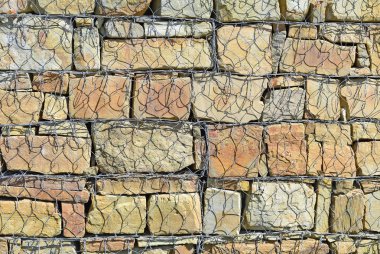 Gabion yapısının parçası.