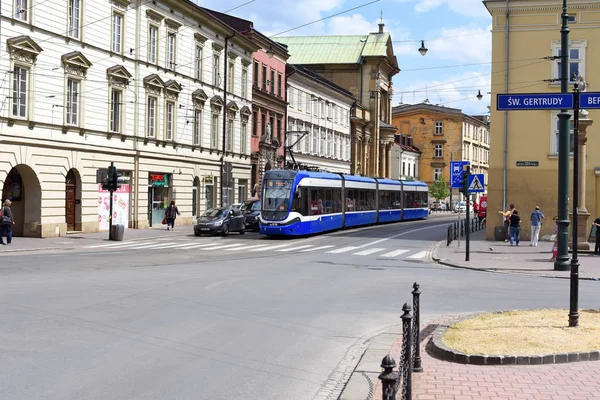 Cracovia República Polonia Julio 2017 Tranvía Moderno Las Calles Cracovia — Foto de Stock
