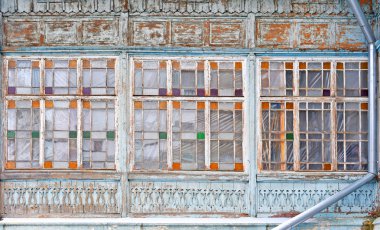 Eski bir binanın pencere. 