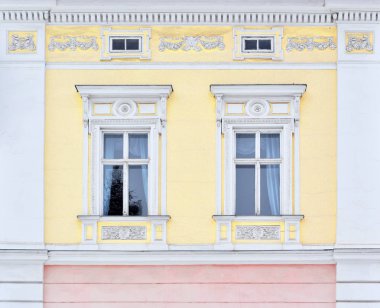 Eski bir binanın pencere. 