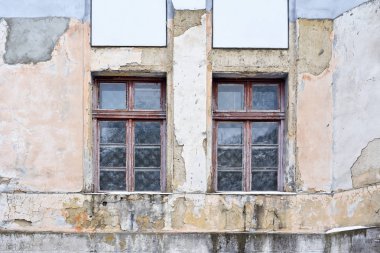 Eski bir binanın pencere. 