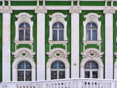 Eski bir binanın pencere. 