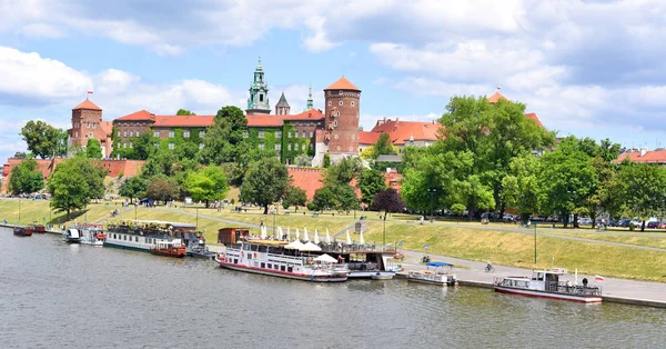 Krakow Republic Poland July 2017 Wawel Royal Castle Вид Моста — стоковое фото