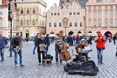 PRAGUE, CZECH REPUBLIC- May 1, 2017: Street musicians on the old square in Prague.