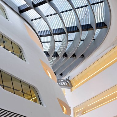 Viyana, Avusturya - 2 Mayıs 2017: Viyana Üniversitesi Ekonomi ve işletme. Kütüphane Binası.