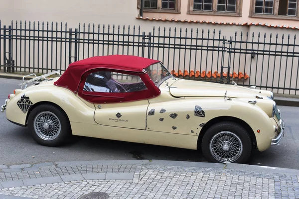 Prague République Tchèque Mai 2017 Publicité Automobile Musée Diamond Prague — Photo