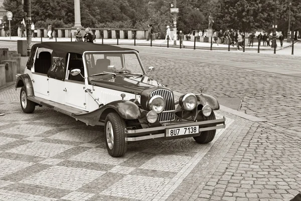 Prague Czech Republic May 2017 Vintage Car Tourist Trips City — Stock Photo, Image