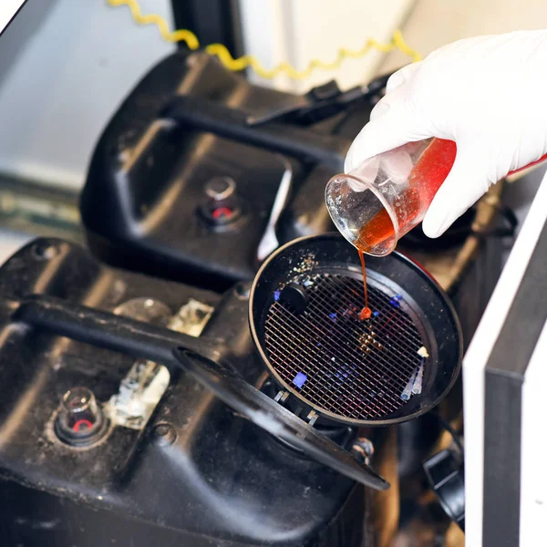 Discarding Reagents Waste Container Organic Chemistry Laboratory — Stock Photo, Image