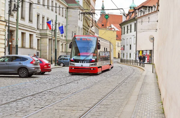 Praga República Checa Mayo 2018 Tranvía Moderno Las Calles Ciudad — Foto de Stock