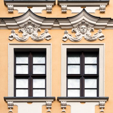 Pencere eski bir bina. Dresden, Almanya 2018 Federal Cumhuriyeti.