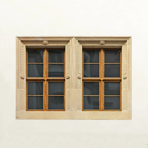 Pencere Eski Bir Bina Dresden Almanya 2018 Federal Cumhuriyeti — Stok fotoğraf