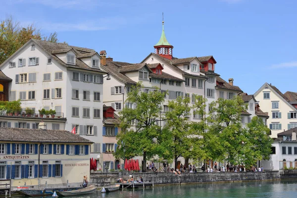 Zurigo Confederazione Svizzera Agosto 2018 Paesaggio Urbano Con Fiume Limmat — Foto Stock