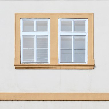 Pencere eski bir bina. Eski Prag, 2018. 