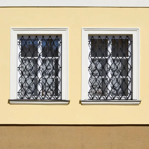 Okno Kratą Budynku Dawnej Old Prague 2018 — Zdjęcie stockowe