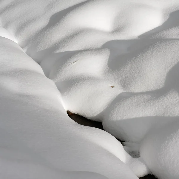 Χειμώνα Creek Κάλυμμα Χιονιού — Φωτογραφία Αρχείου