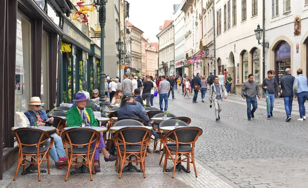 Praga Repubblica Ceca Maggio 2018 Tavoli Ristorante Nelle Vecchie Strade — Foto Stock